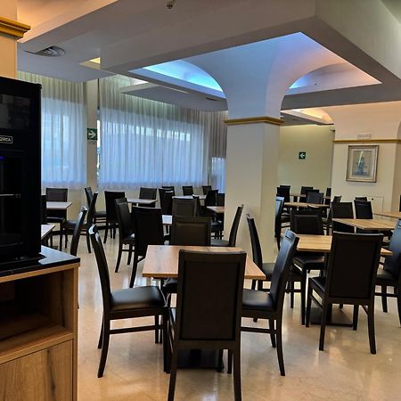 Hotel Albatros Местре Екстериор снимка