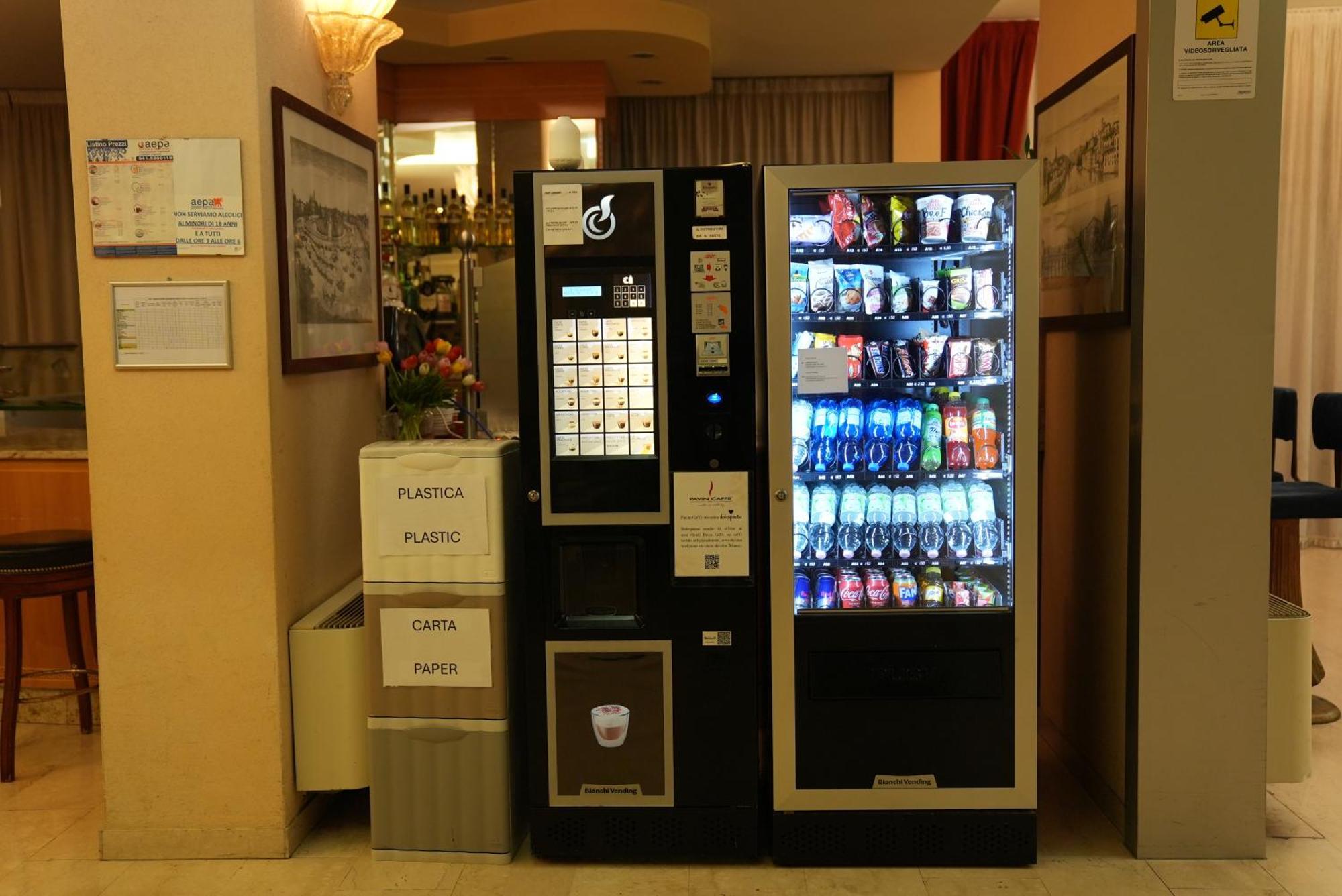 Hotel Albatros Местре Екстериор снимка