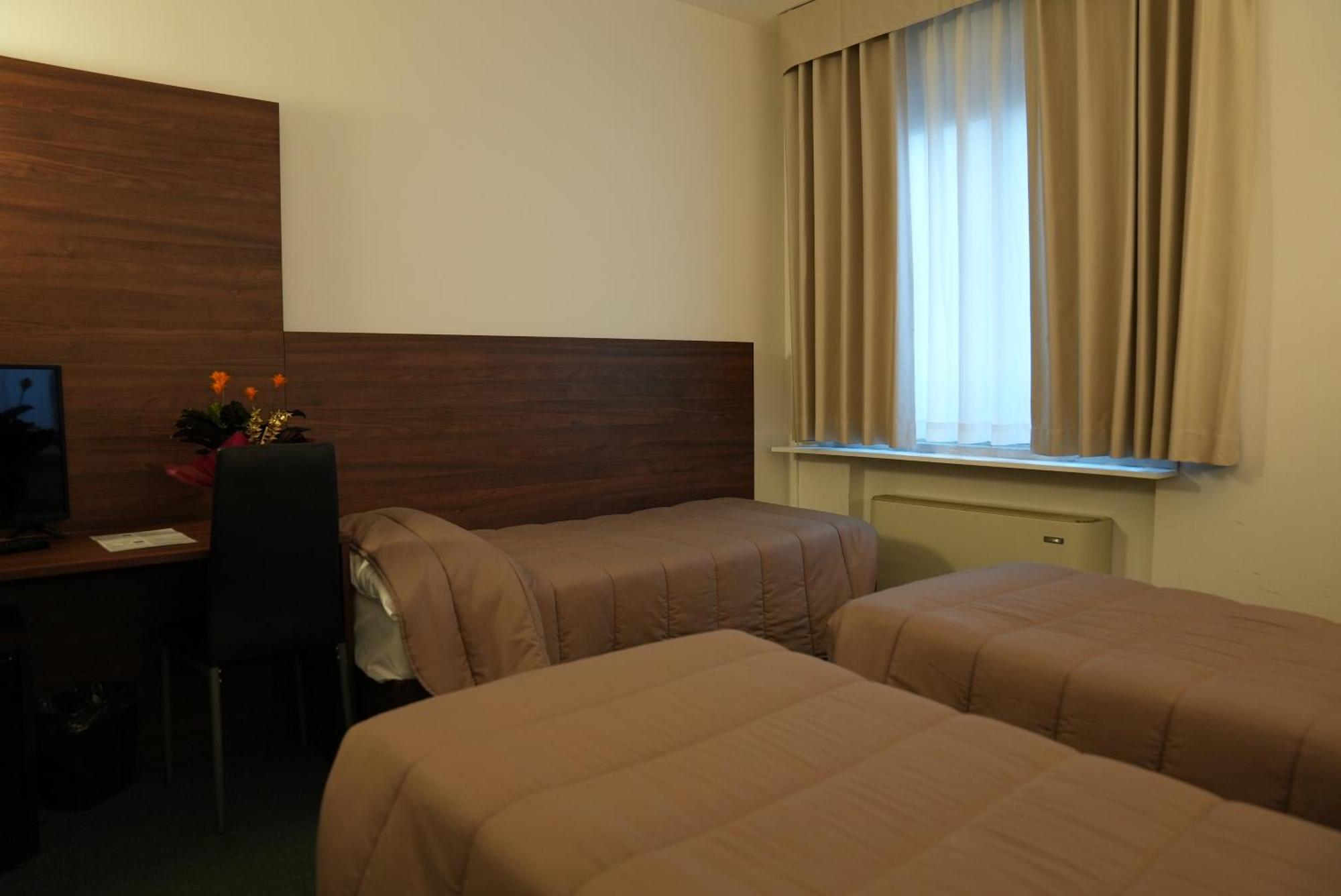 Hotel Albatros Местре Екстериор снимка