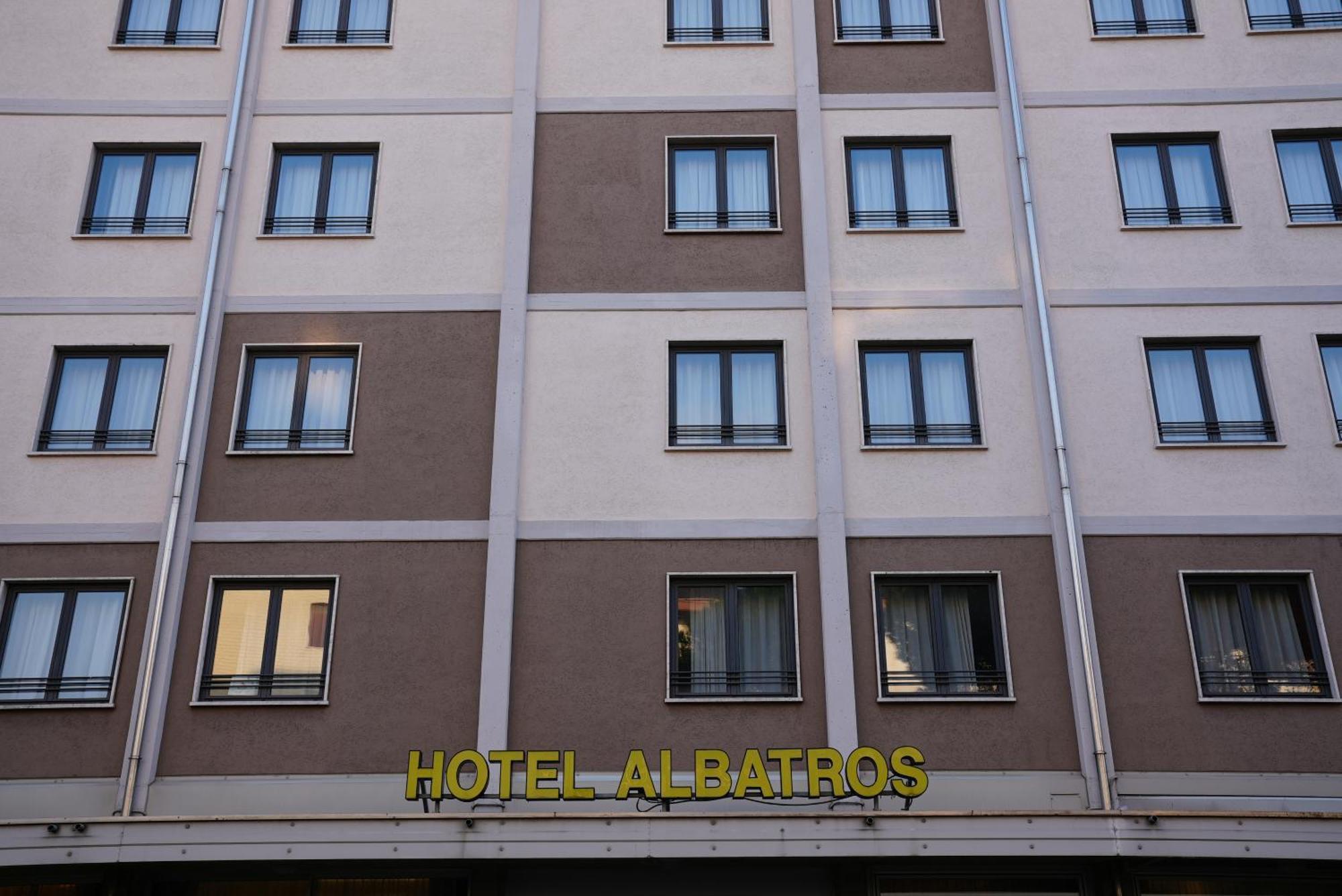 Hotel Albatros Местре Екстериор снимка